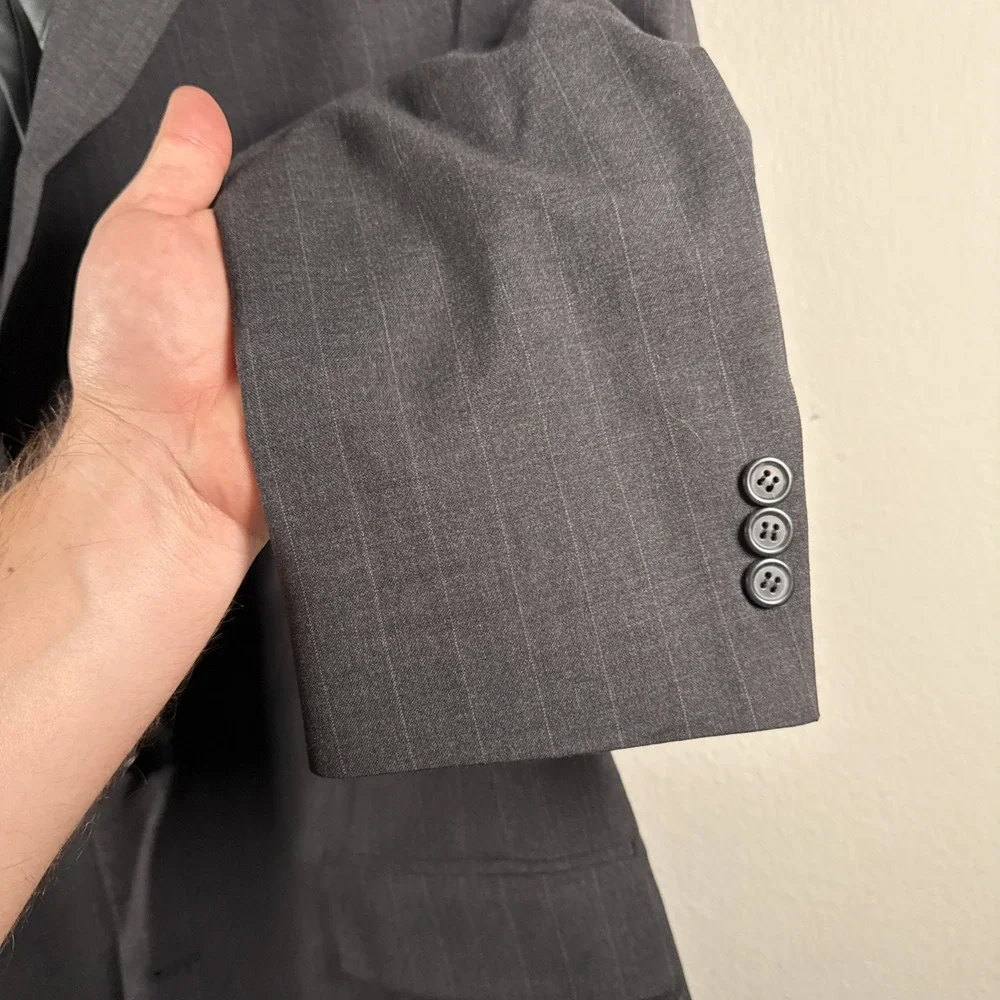 Jos A Bank Suit 40L Black Pinstriped Wool 33x28 Pleat Pants 3 Button 3 Piece